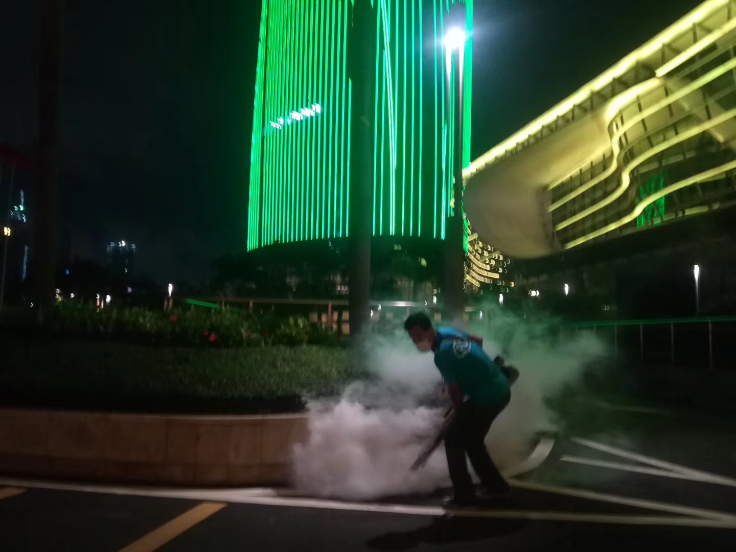 珠海滅蟑螂公司教您怎樣徹底殺絕(jué)蟑(zhāng)螂(láng)(圖4) 珠(zhū)海滅蟑螂公司教您怎(zěn)樣徹底殺絕蟑(zhāng)螂(圖4)