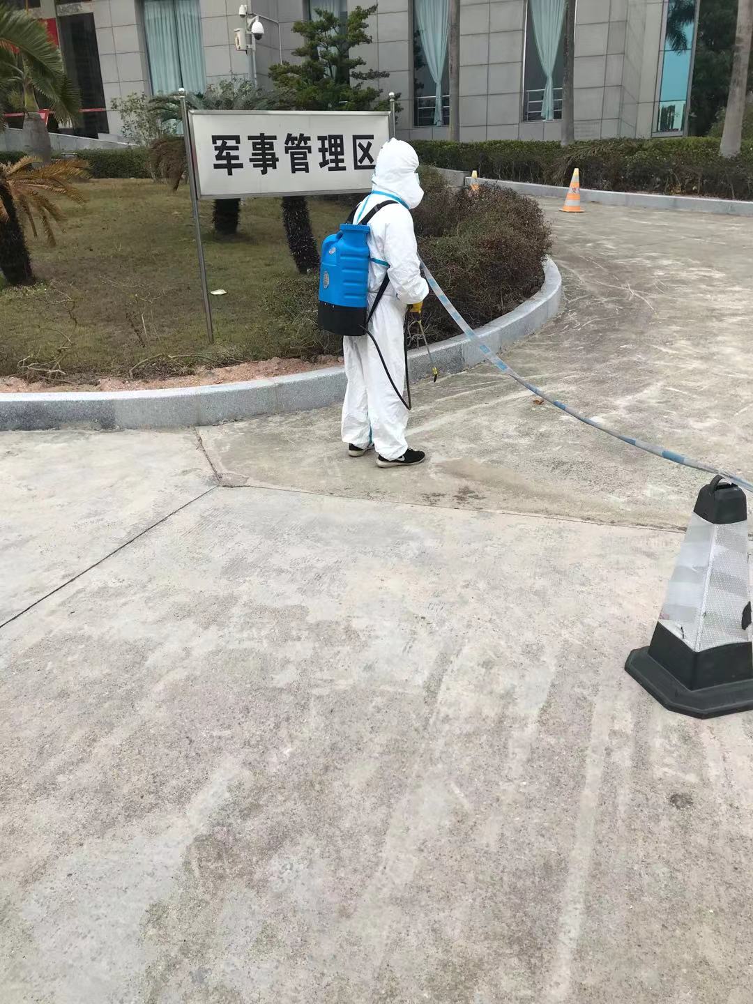 珠海(hǎi)滅蟑(zhāng)螂公司教您(nín)怎樣徹底殺(shā)絕(jué)蟑螂(圖12) 珠海滅(miè)蟑(zhāng)螂(láng)公司教您怎樣徹底(dǐ)殺絕蟑螂(圖12)