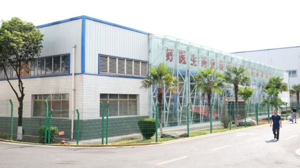 世(shì)界最大的蟑螂養殖基地
